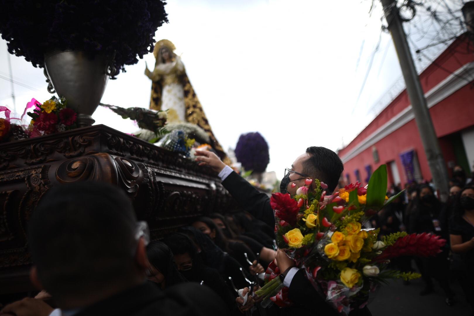 jesus nazareno de la merced procesion de la reseña martes santo 12-4-2022 foto edwin bercian publinews (7) | 