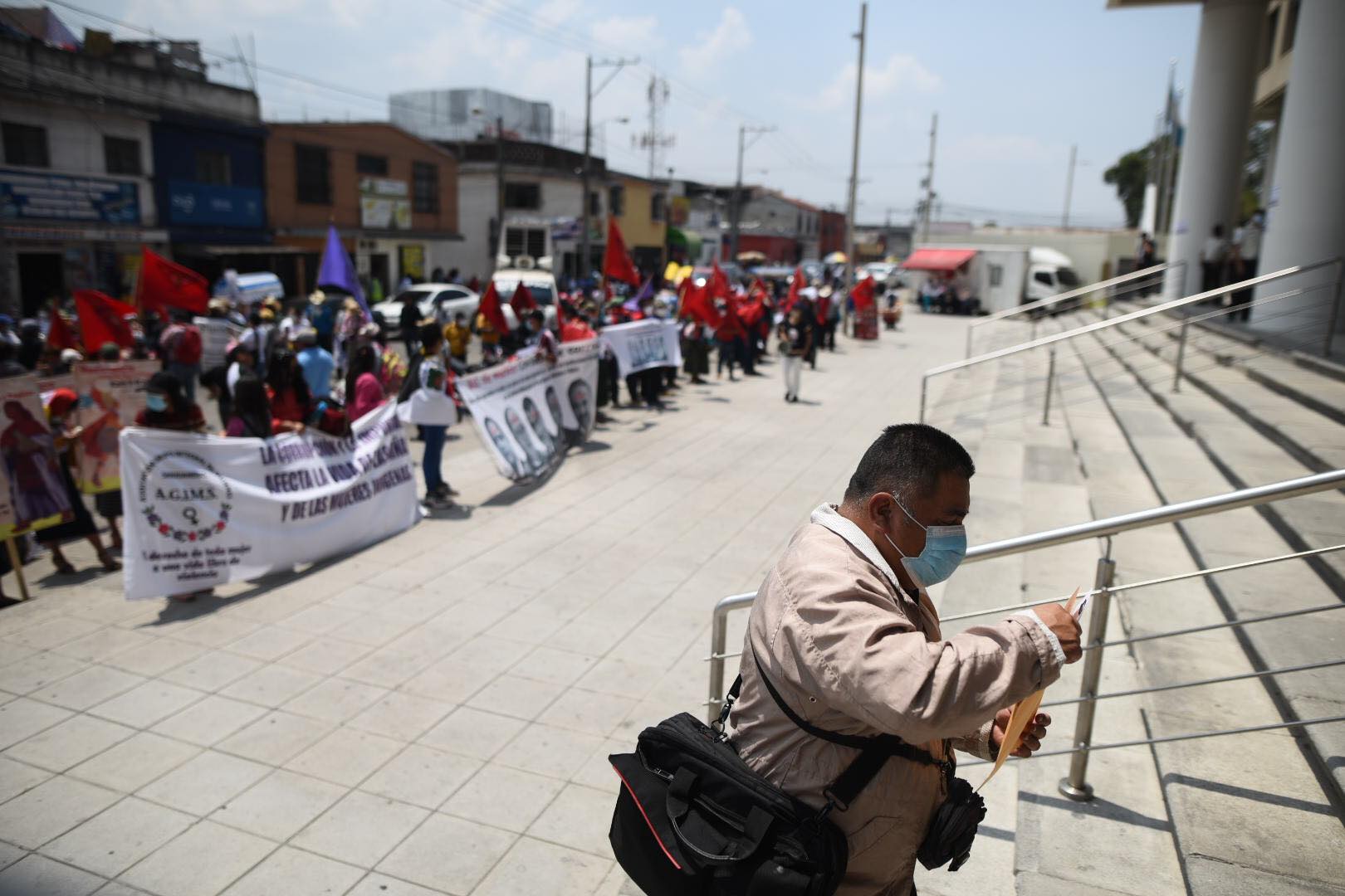 manifestacion-eleccion-fiscal-general-consuelo-porras-emisoras-unidas4 | 