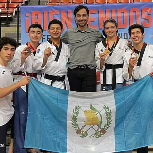 taekwondo-guatemala-gana-oro-open-puerto-rico-emisoras-unidas- ,