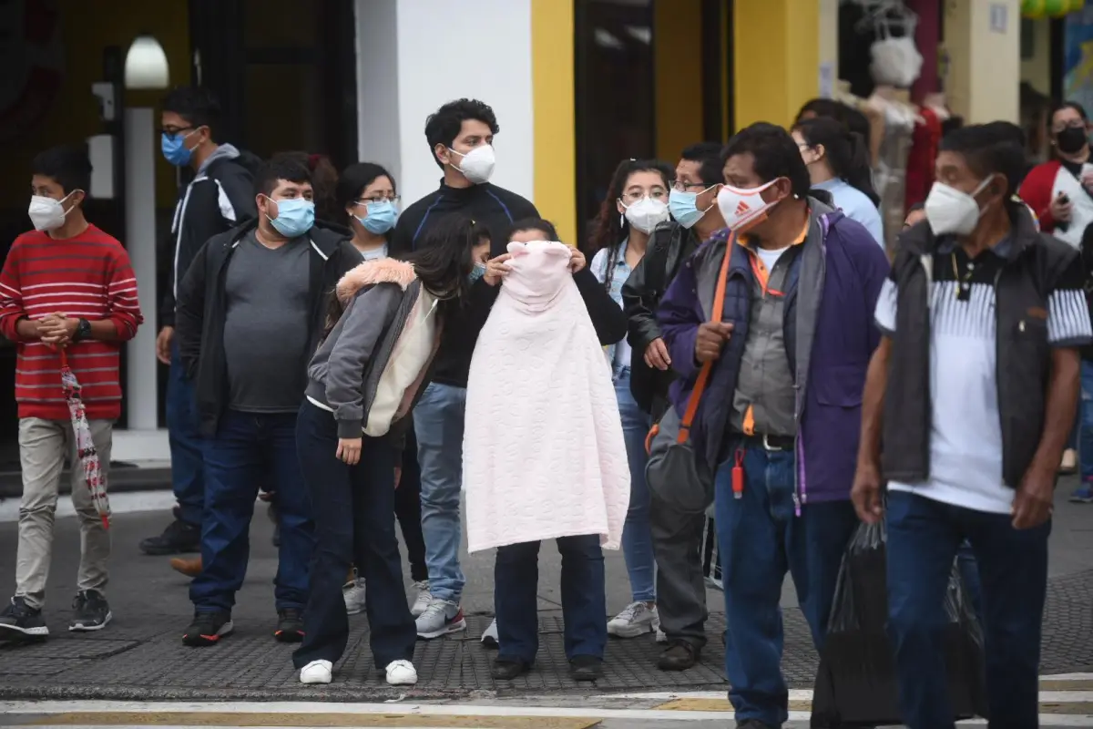 temporada-de-frio-en-guatemala-durante-la-pandemia-2021-sexta-avenida-3.jpg, 