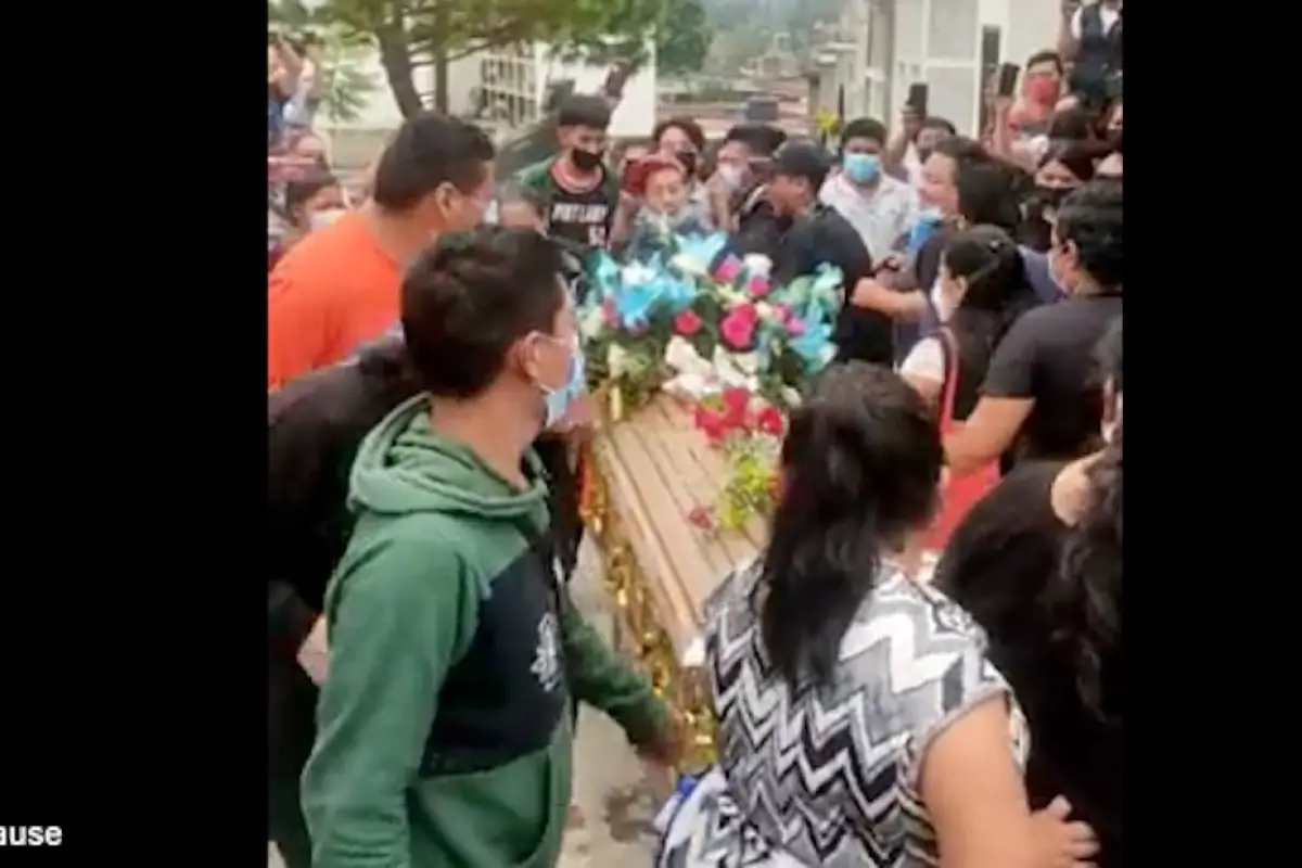 VIDEO. Con baile incluido, así le dieron el último adiós a comerciante asesinado en Mixco, 