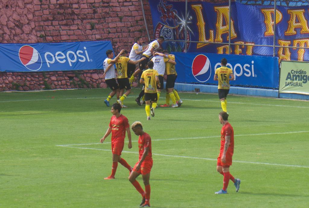 Celebración de Guastatoya ante Municipal | 