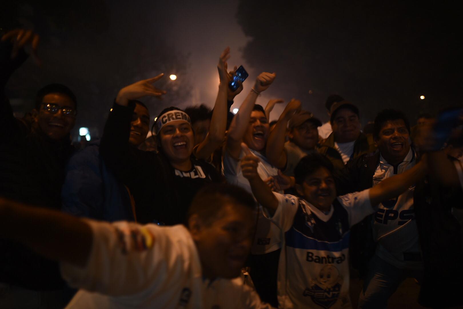 Comunicaciones y sus aficionados celebraron en el Obelisco | 