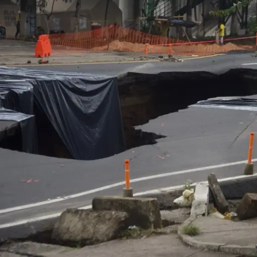 trabajos hundimiento ruta al pacifico 19-6-2022 (8) ,