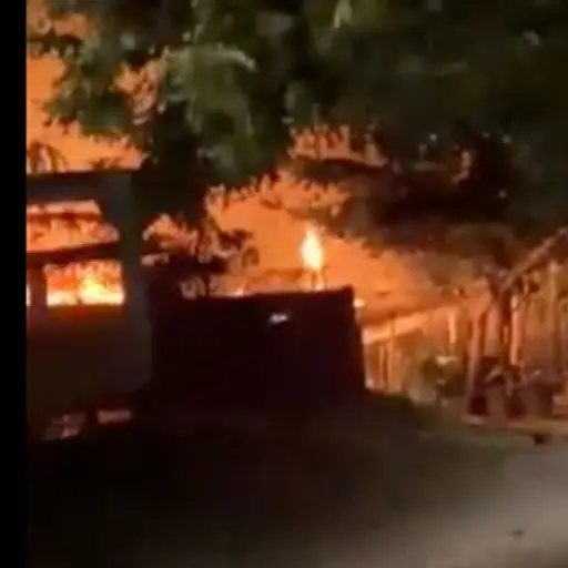 Disturbios en Livingston, Izabal, dejan una sede de PNC incendiada ,