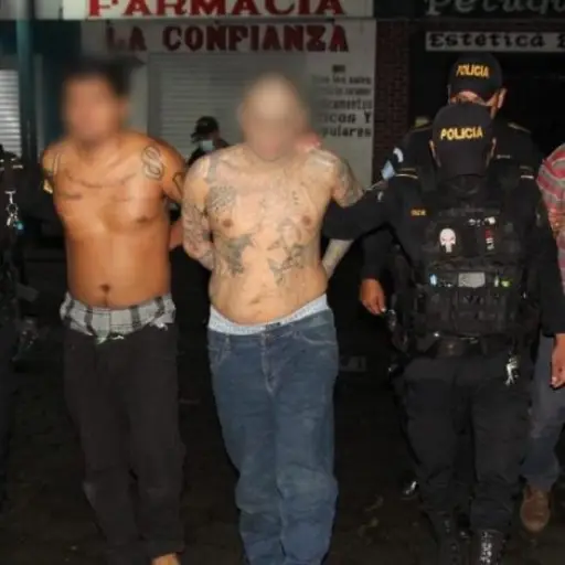 pandilleros-salvadorenos-en-trailer-quetzaltenango-2-470x470-1.jpg ,