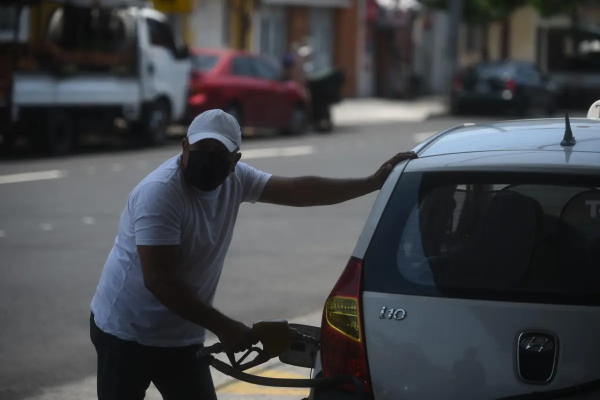 aumento-precios-gasolina-combustibles-17-de-mayor-2022-fotos-edwin-bercian-publinews-emisoras-unidas-7.jpg, 