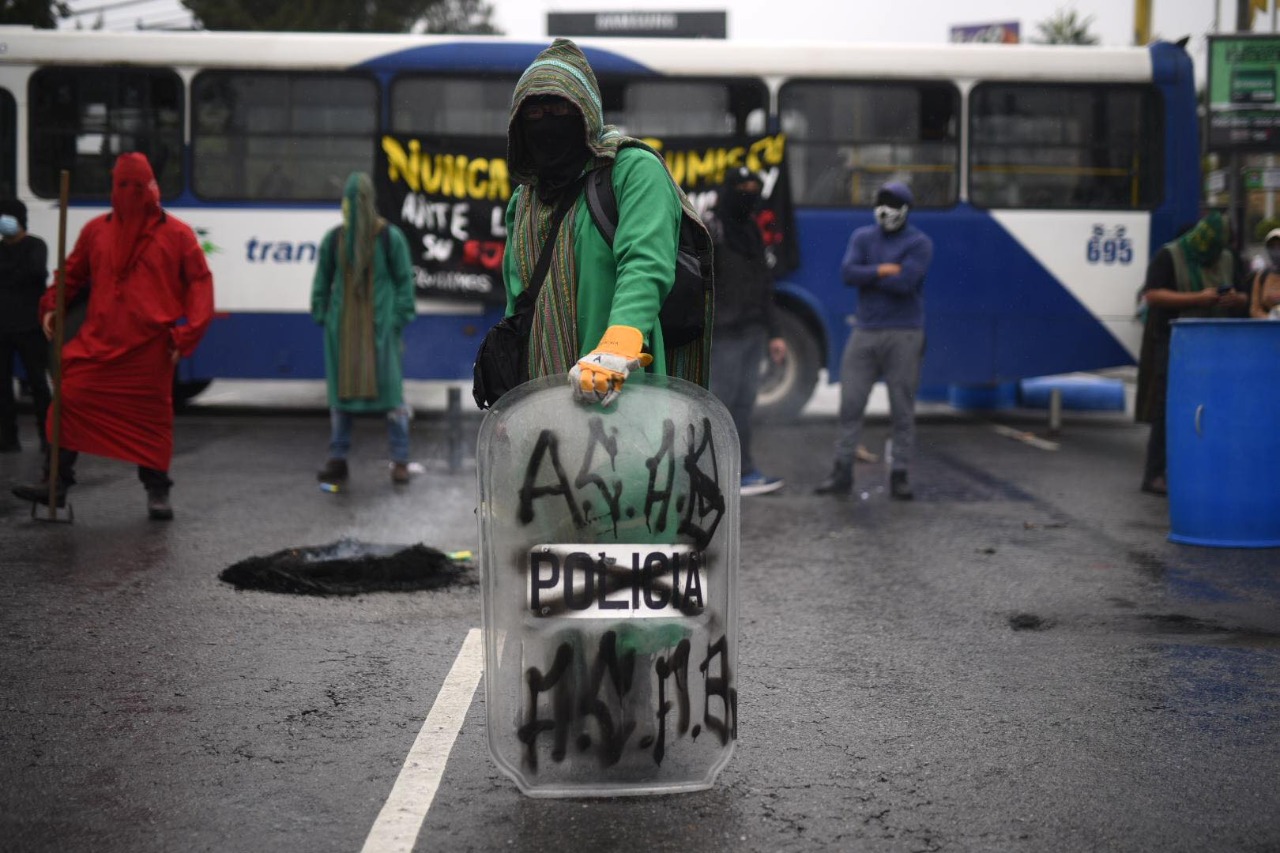 bloqueo-usac-calzada-roosevelt-emisoras-unidas10 | 