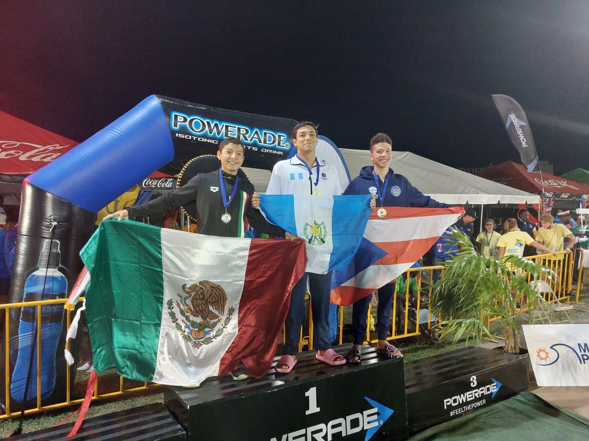 Guatemala sigue con su brillante cosecha de medallas en el Campeonato de Natación en Barbados | 