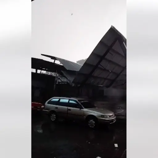 Colapsa techo de polideportivo en Retalhuleu ,