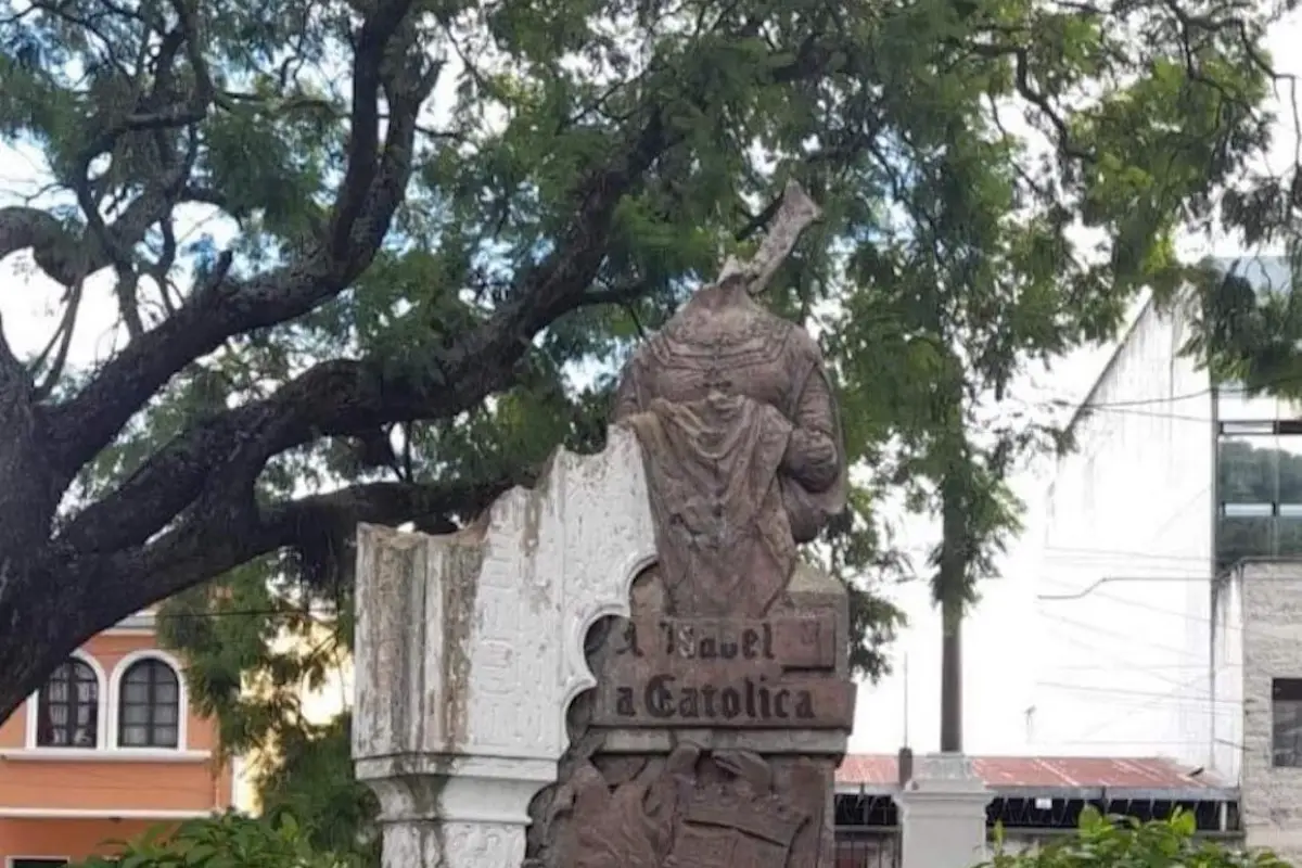 monumento-a-Isabel-la-Católica-.jpg, 