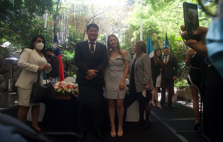 Gobierno de China (Taiwán) otorga becas a jóvenes guatemaltecos -2 | 