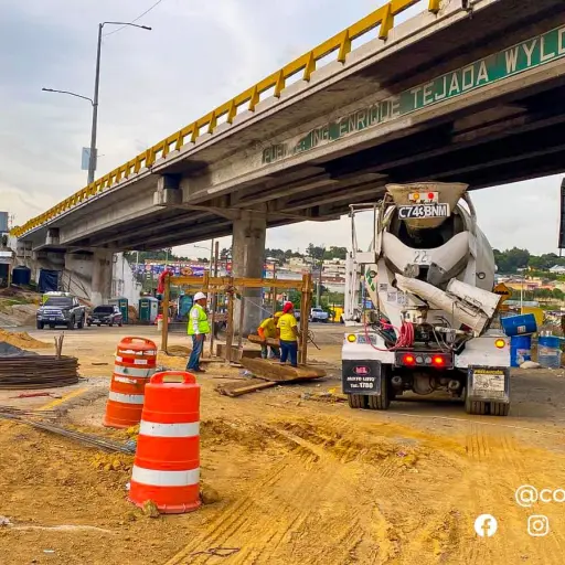 Foto de archivo: Covial