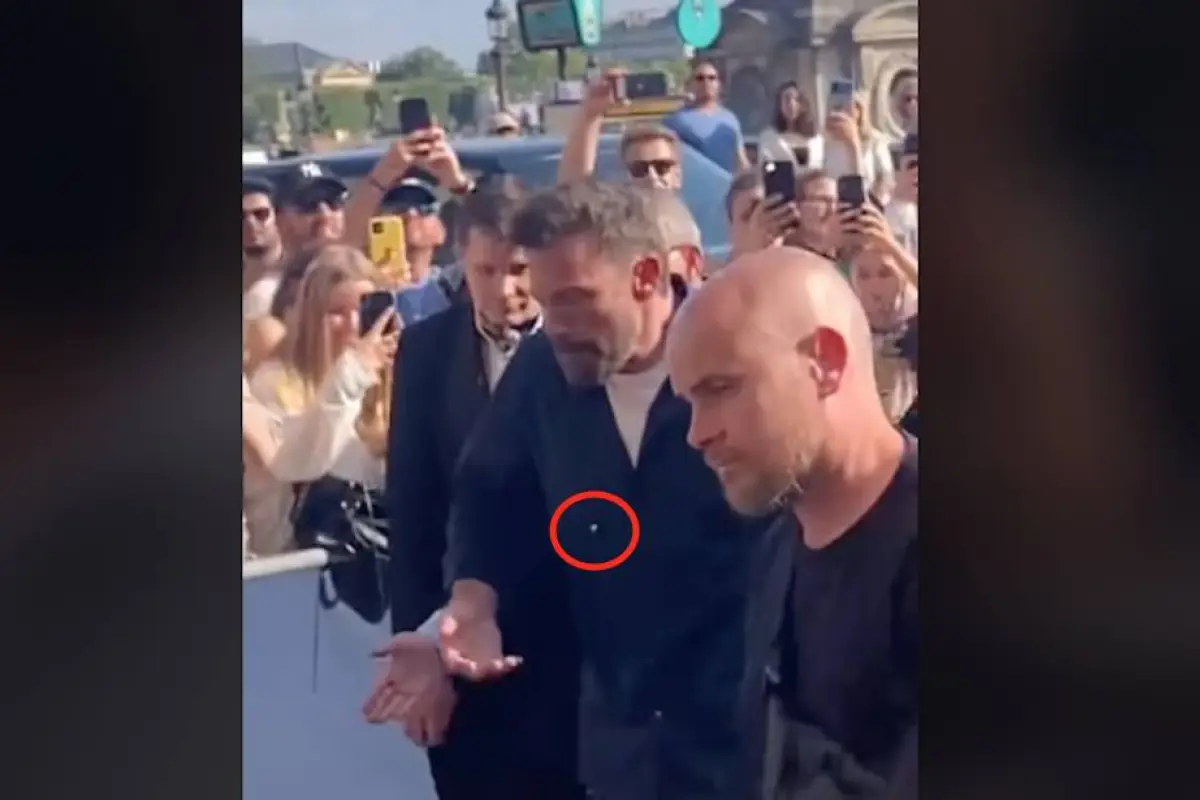 Ben Affleck se le cae un diente, 