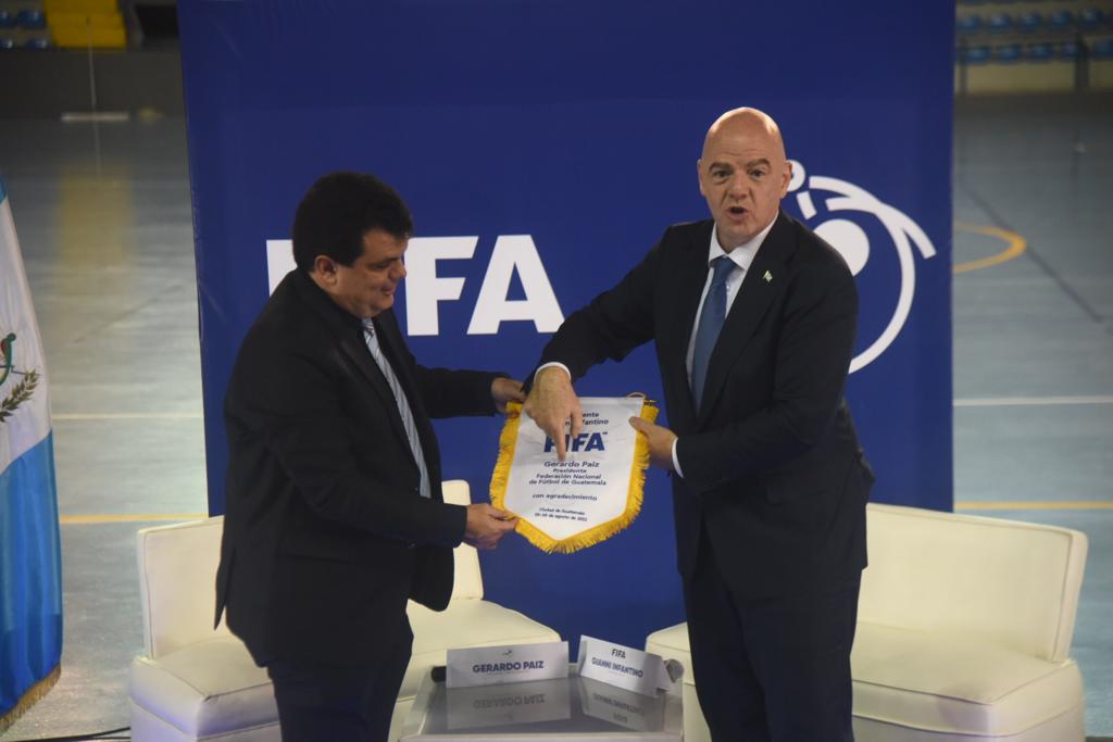 gianni-infantino-presidente-de FIFA-visita-guatemala-emisoras-unidas-2 | 