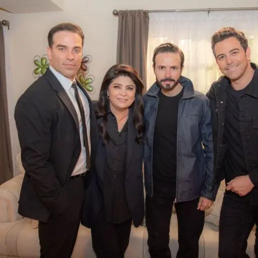 Corona de Lágrimas ,