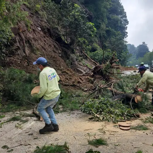 Derrumbe en Km. 23 de ruta Interamericana. Foto: Municipalidad de Mixco