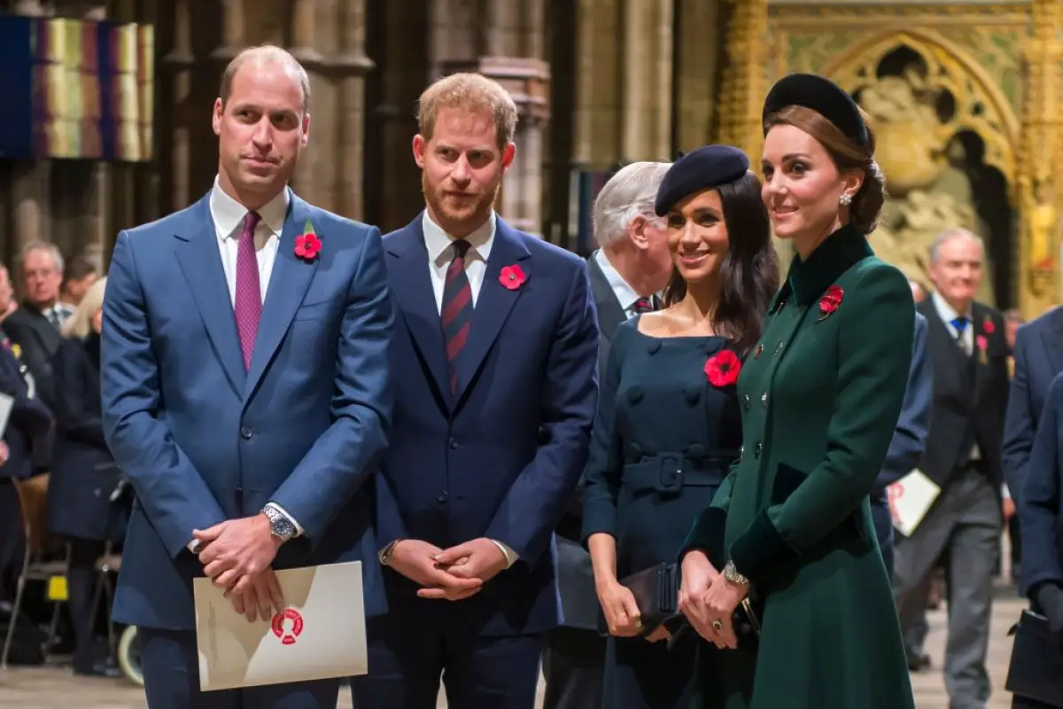 principe-william-enrique-esposas-windsor-reina-isabel-ii-ofrendas-florales.jpg, 