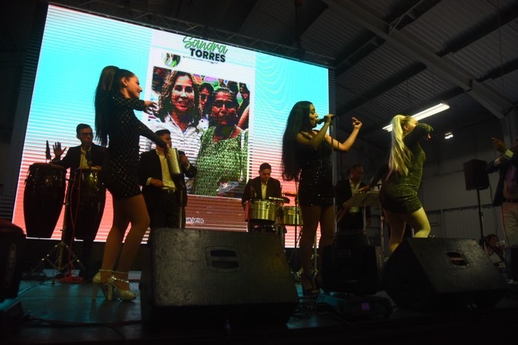 UNE-celebra-20-aniversario-sandra-torres-parque-de-la-industria-10 | 