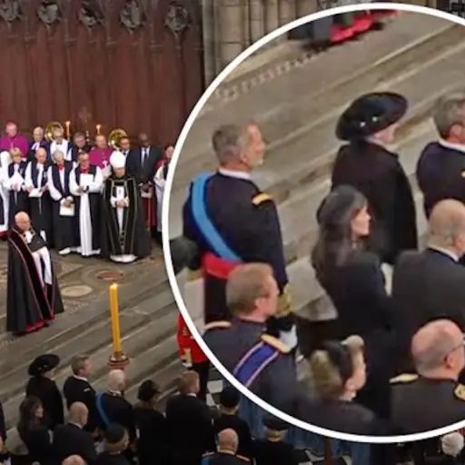 Felipe VI y Juan Carlos se sientan cerca en funeral de Isabel II ,