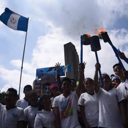 antorchasdiadelaindependenciafotooliver24.jpg ,