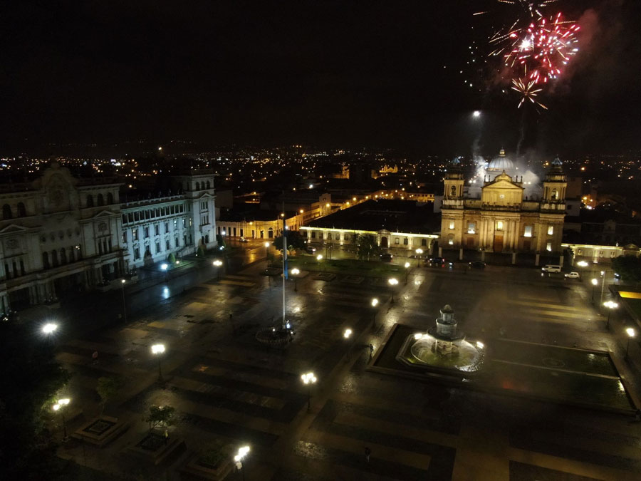 iluminacion-plaza-constitucion-ciudad-luz-3 | 