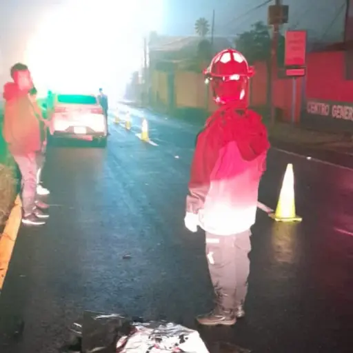 Accidente de motocicleta en Km. 26 CA-9. Foto: Bomberos Voluntarios