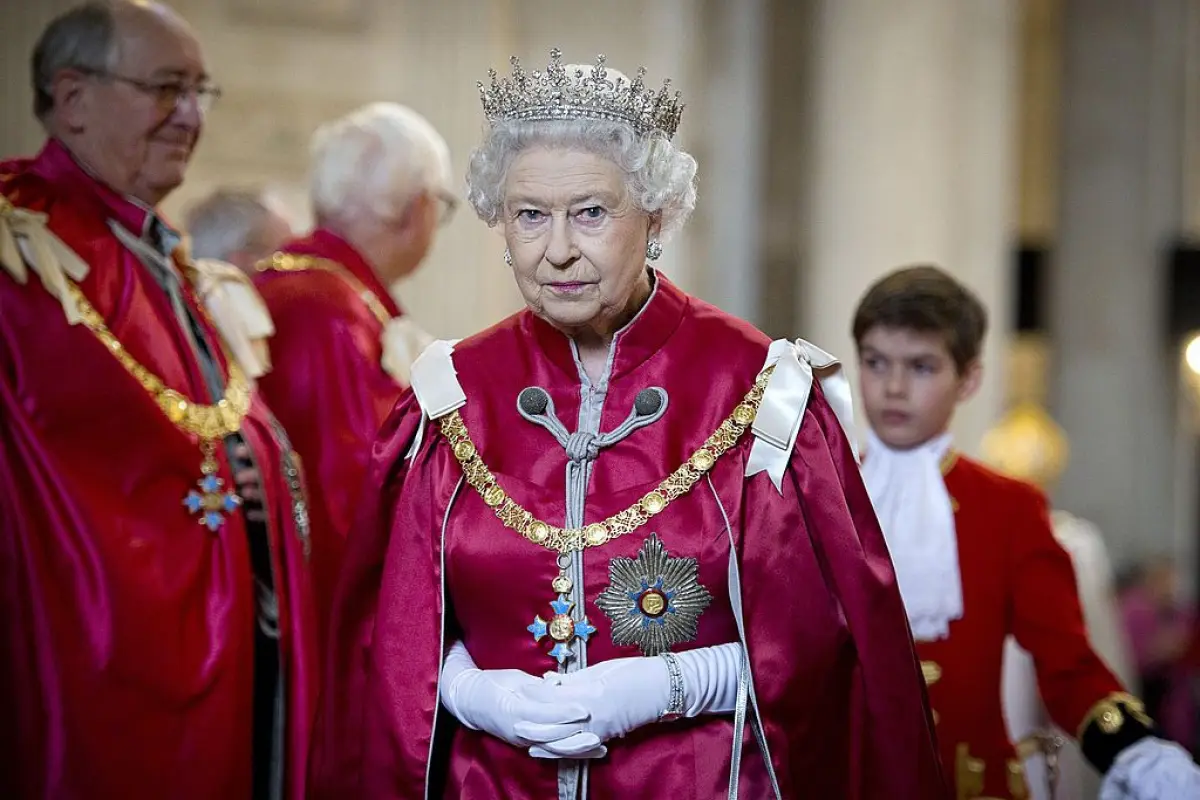 reina-isabel-II-muerte-biografia.jpg, 