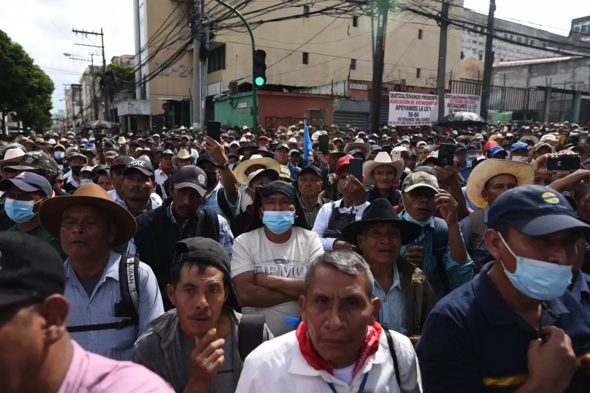 protesta-de-veteranos-militares-en-centro-historico-20-septiembre-2022-foto-edwin-bercian-publinews-14.jpg, 