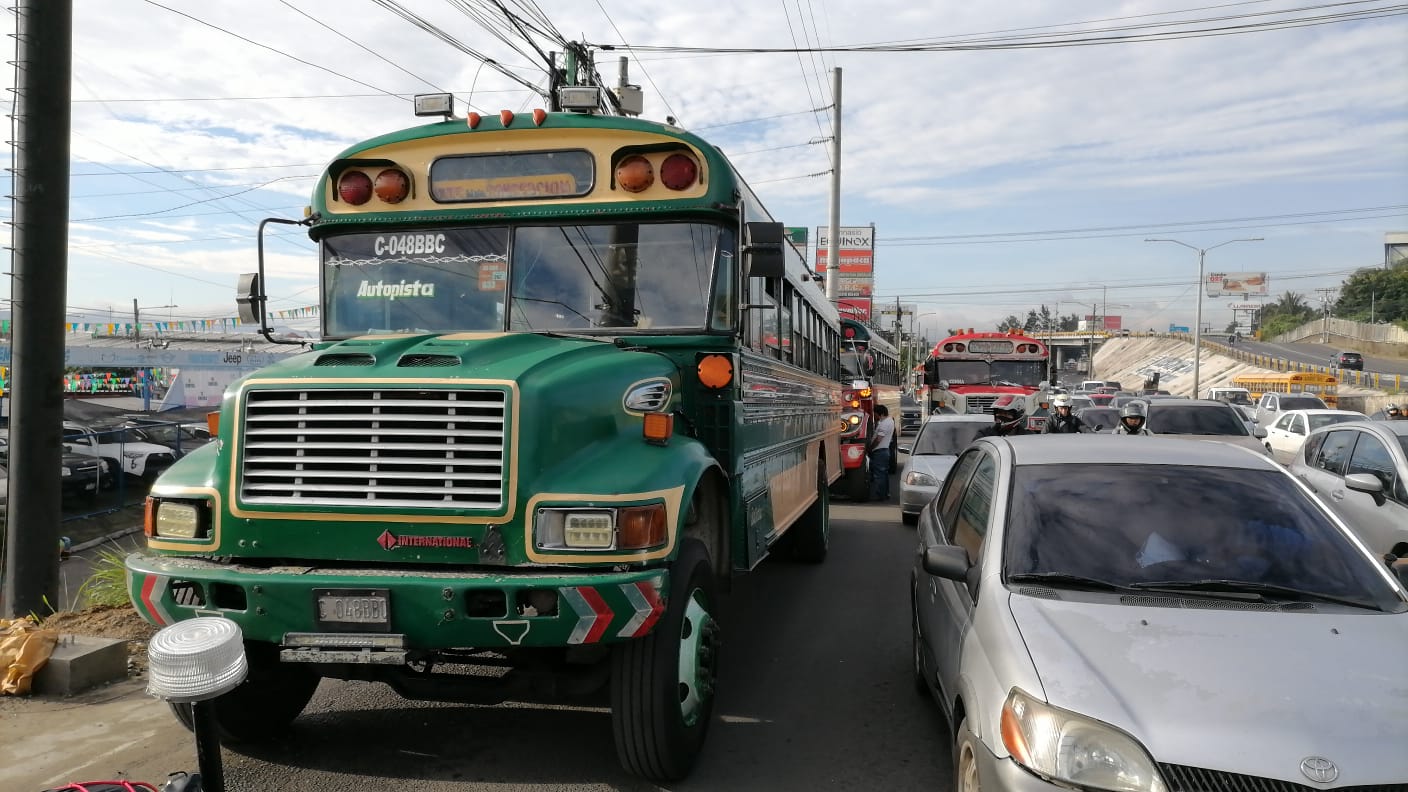 Pilotos de buses extraurbanos heridos- | 