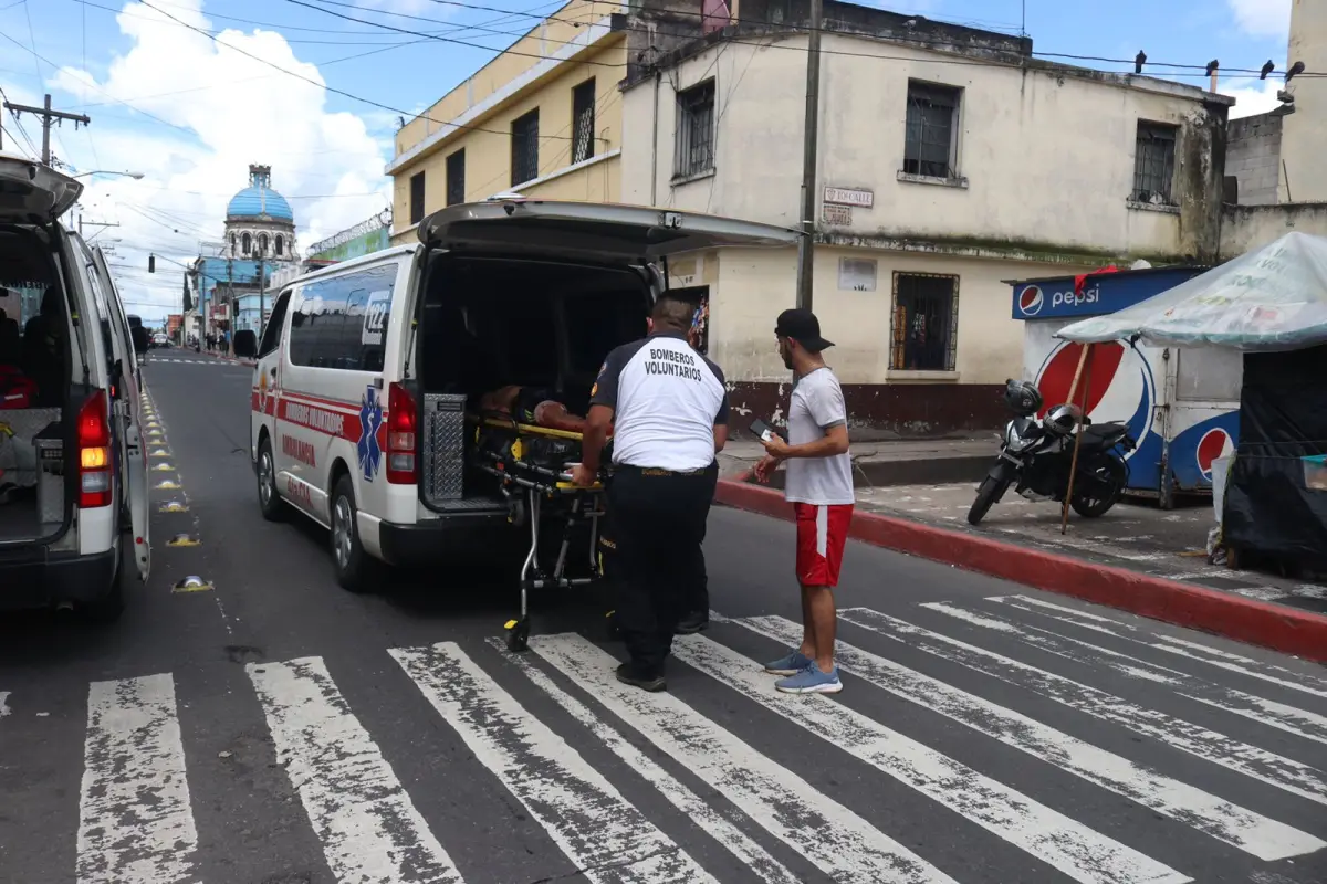 Los heridos fueron ingresados al hospital San Juan de Dios. Foto: Bomberos Voluntarios