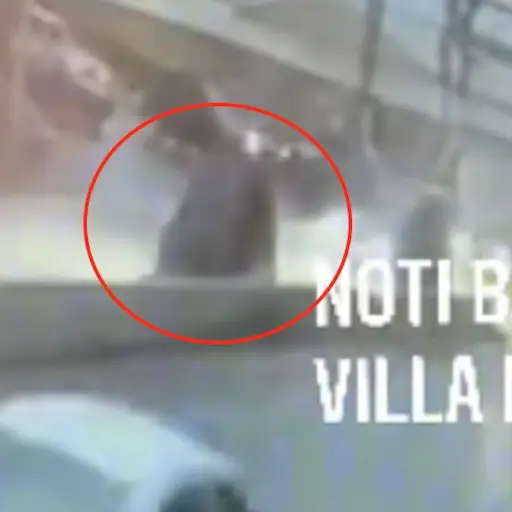 Difunden video del primer carro que cae en hundimiento de Villa Nueva ,