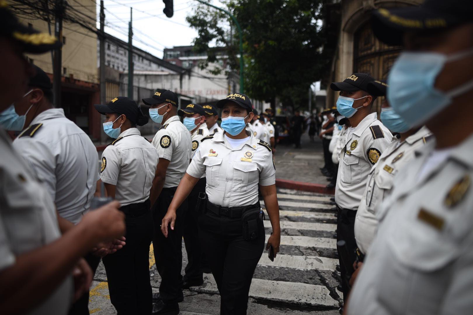 agentes-pnc-congreso-manifestacion-codeca-septiembre-2022-emisoras-unidas6 | 