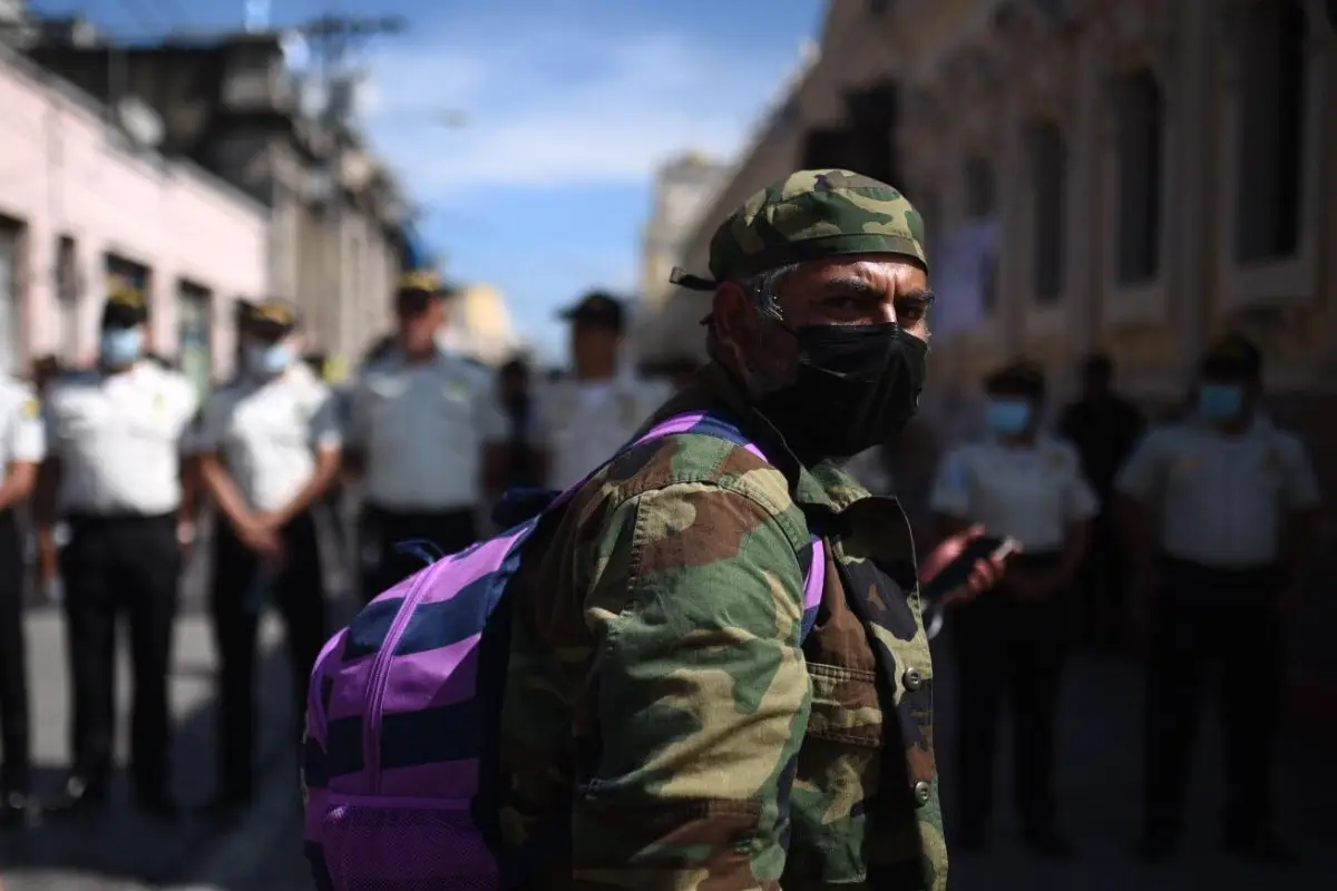 veteranos-militares-dia-uno-bloqueos.jpg, 