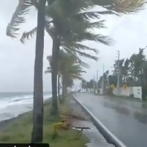 tormenta Julia genere vientos con fuerza de huracán ,