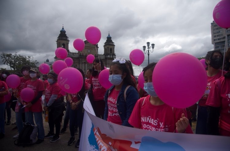 marcha-dia-niña-guatemala-octubre-2022-emisoras-unidas3 | 