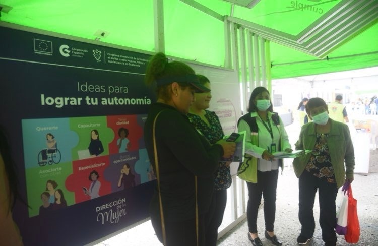 Tercera Feria de Emprendimiento en la ciudad de Guatemala - | 