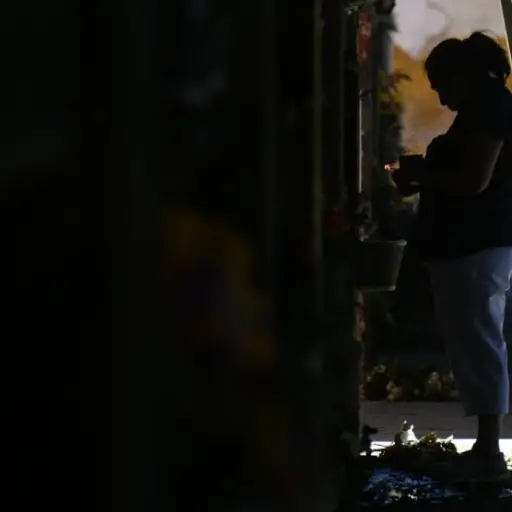 Cementerio  ,Archivo /Emisoras Unidas