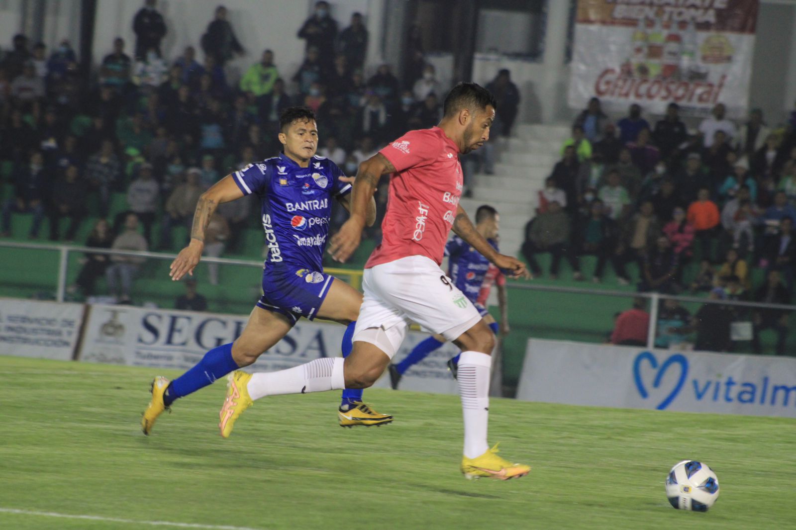 Partido entre Antigua GFC y Cobán Imperial | 