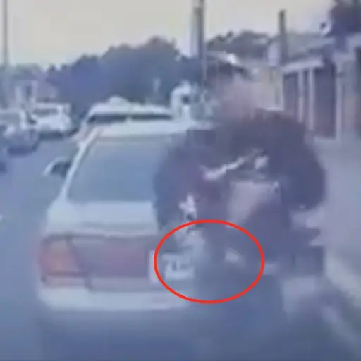 Graban a asaltante cuando amenaza a automovilista en la zona 7 ,