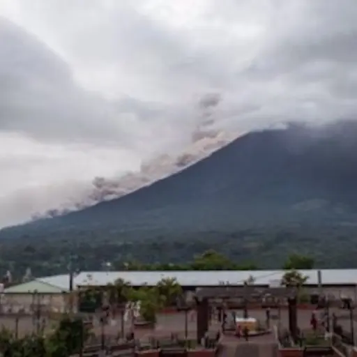 Disminuye actividad eruptiva del volcan de Fuego ,
