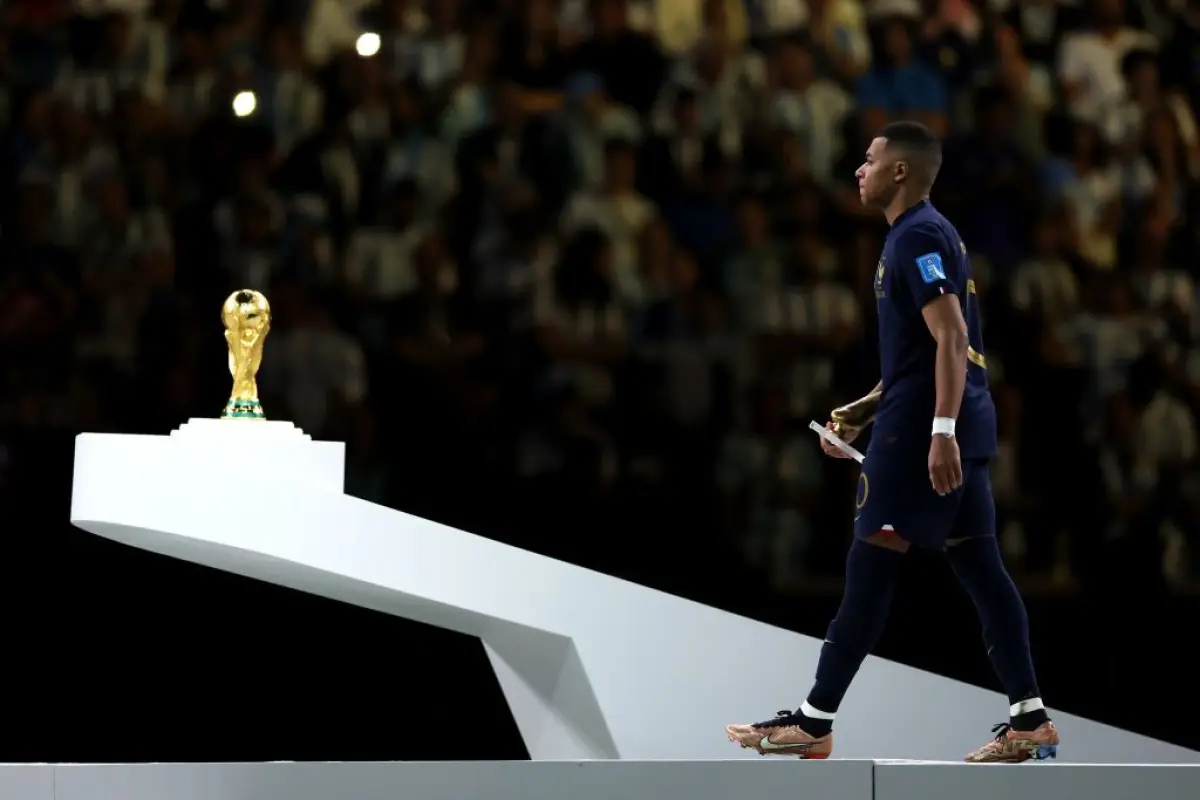 mbappe-bota-oro.jpg, 