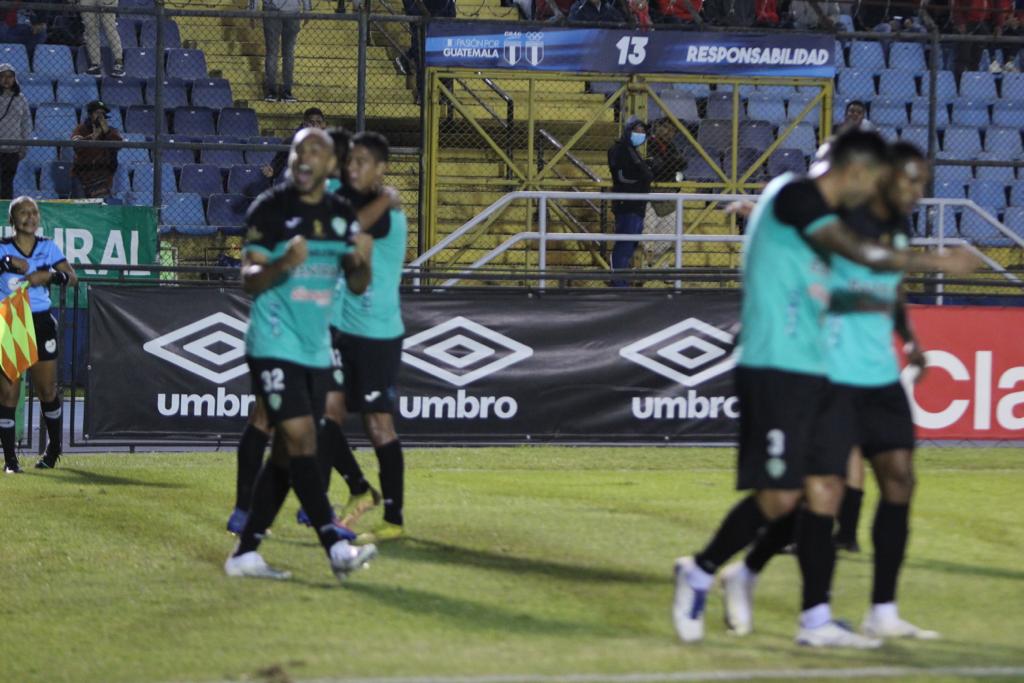 Celebración de Antigua ante Municipal | 