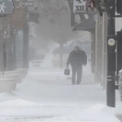 Calles de EE.UU. se vuelven pistas de patinaje por ciclon bomba ,