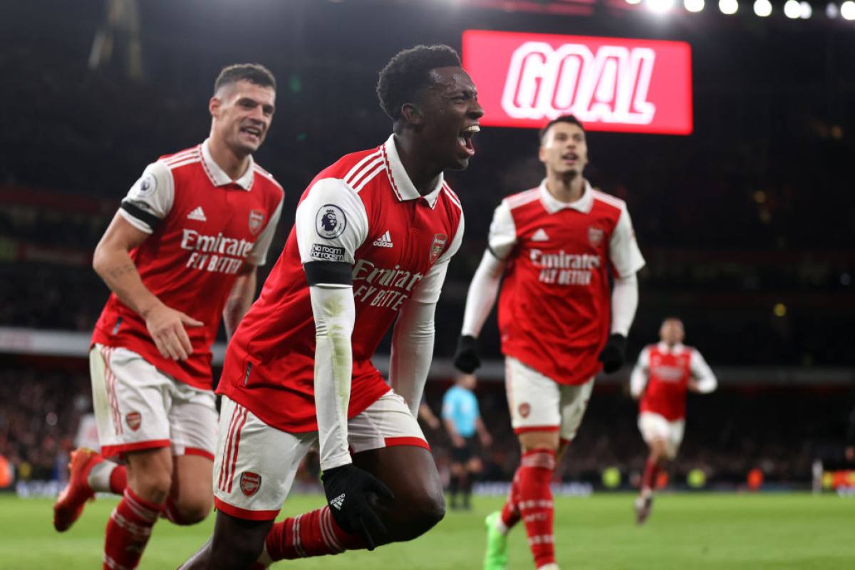 Arsenal remonta ante el West Ham y se afianza en la cima de la Premier