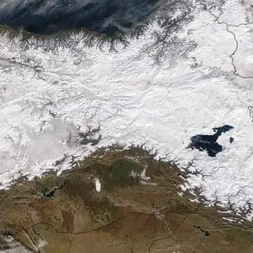 Dron captura impactantes imagenes de la onda gelida en EE.UU. ,