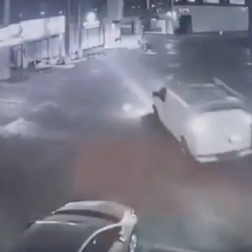 hombre abandona camioneta con seis cadáveres ,