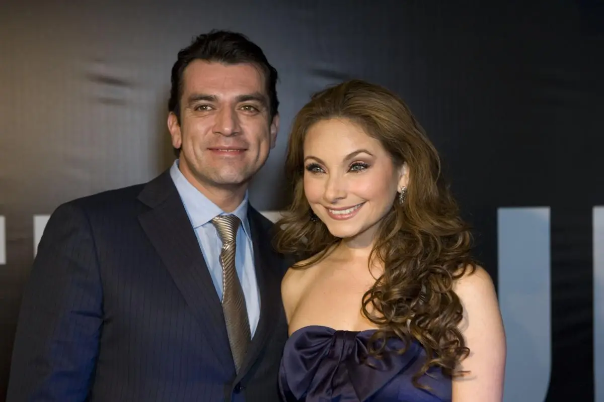 Jorge Salinas y elizabeth, 