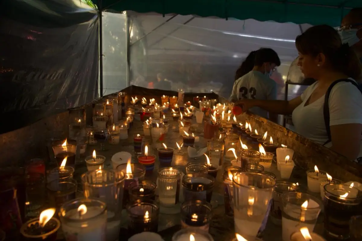 Devoción al Cristo Negro de Esquipulas en la iglesia Esquipulitas. / Foto: Omar Solís