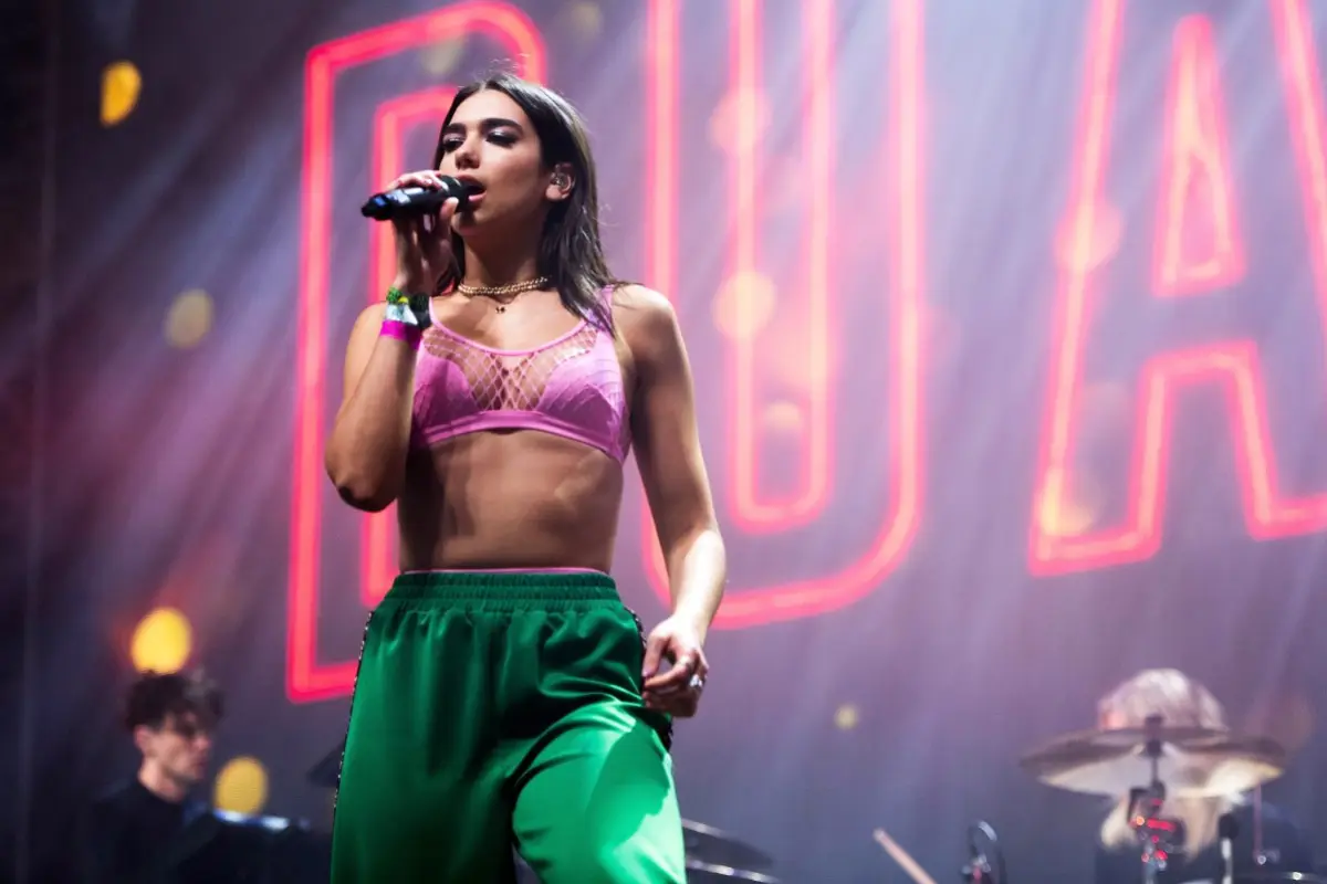 Dua Lipa, 